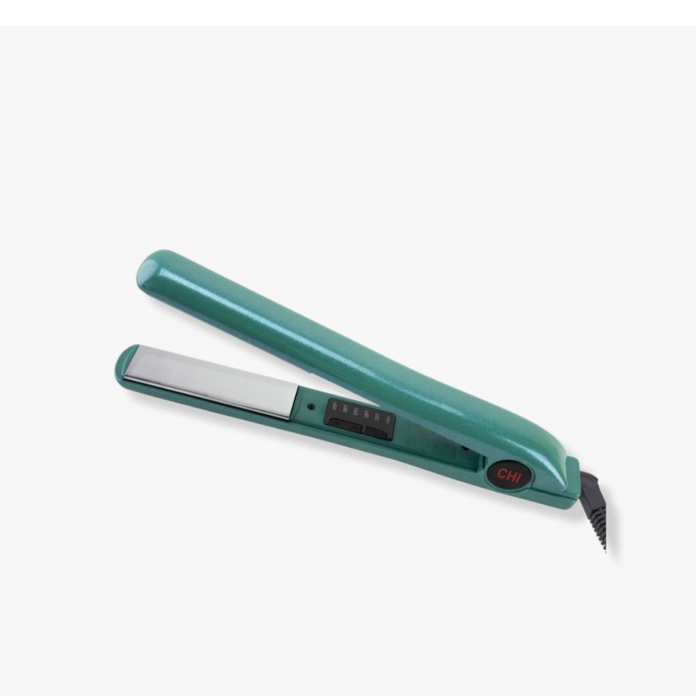 NEVER USED Turquoise Shimmer 1'' Titanium Flat Iron